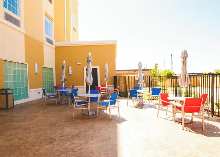 Holiday Inn Express & Suites Stillwater - University Area By Ihg
